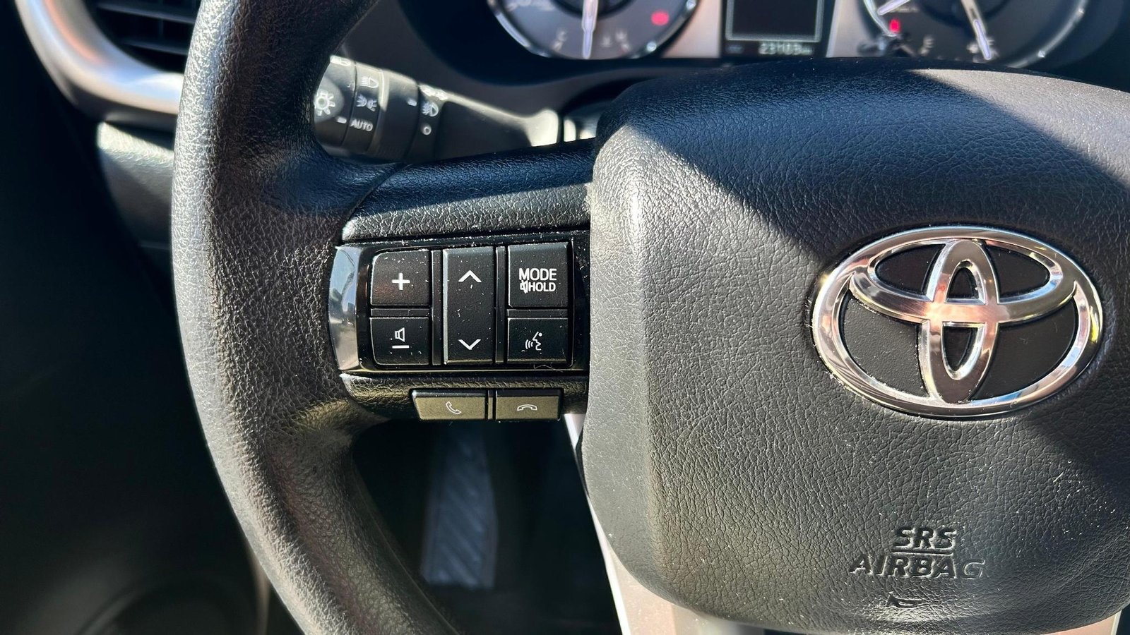 Toyota Hilux 2025 - Imagen 18 de 20