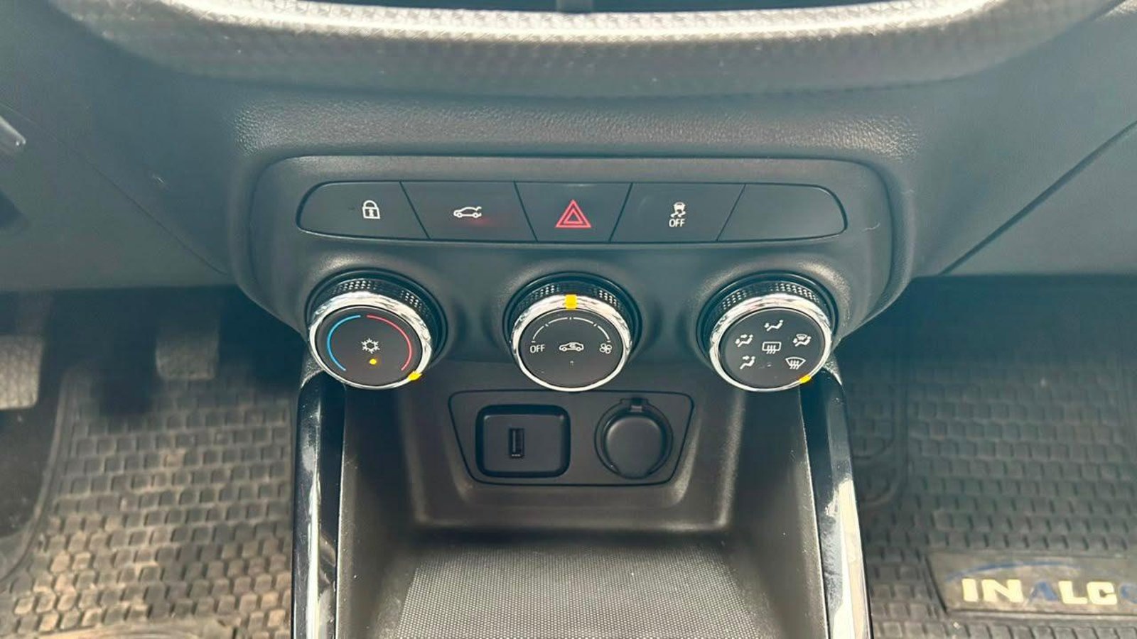 Chevrolet Onix Turbo 2023 - Imagen 15 de 20