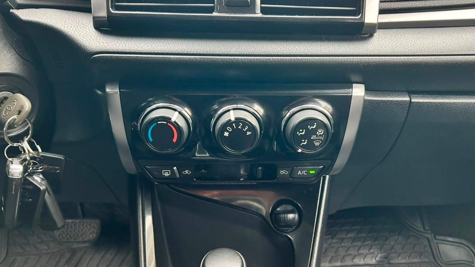 Toyota Yaris 2017 - Imagen 15 de 20