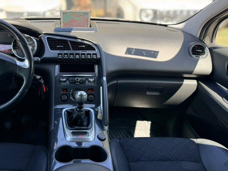 Peugeot 3008 2015 - Imagen 17 de 20