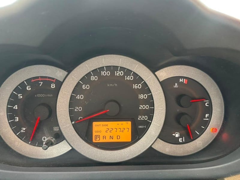 Toyota RAV4 2010 - Imagen 12 de 20