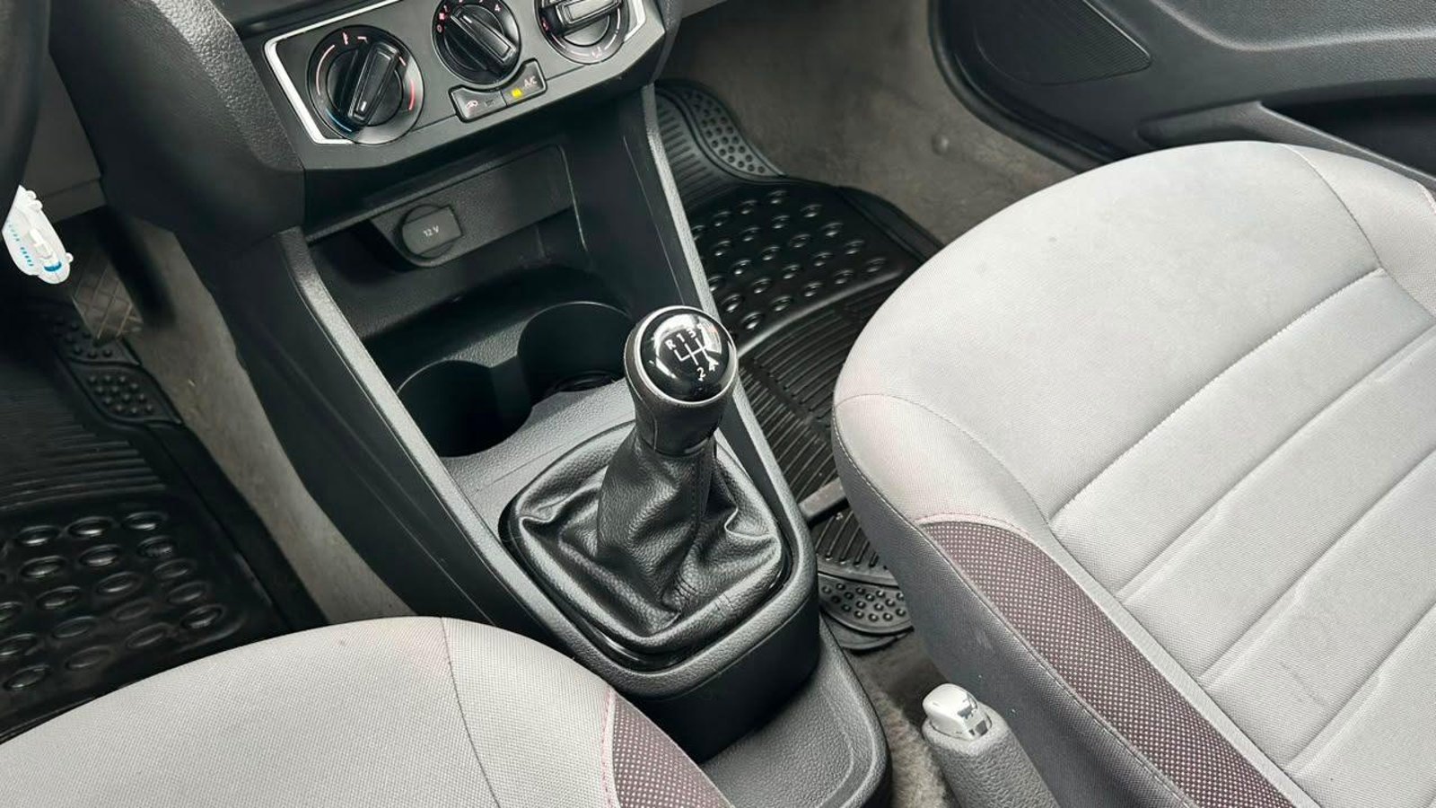 Volkswagen VOYAGE 2022 - Imagen 14 de 20