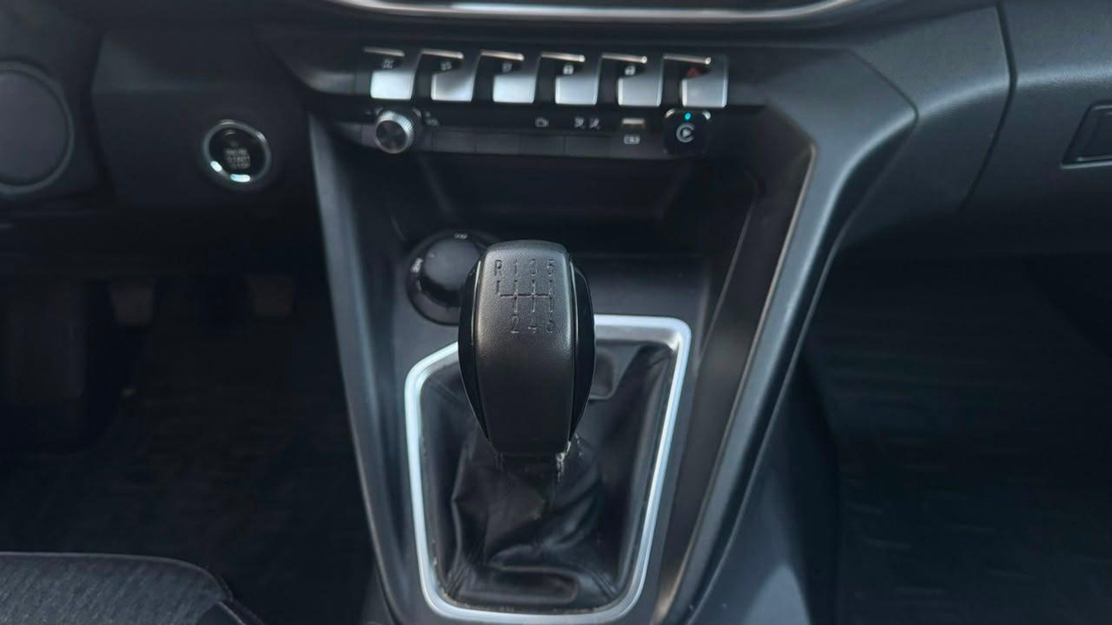 Peugeot Landtrek 2023 - Imagen 14 de 19