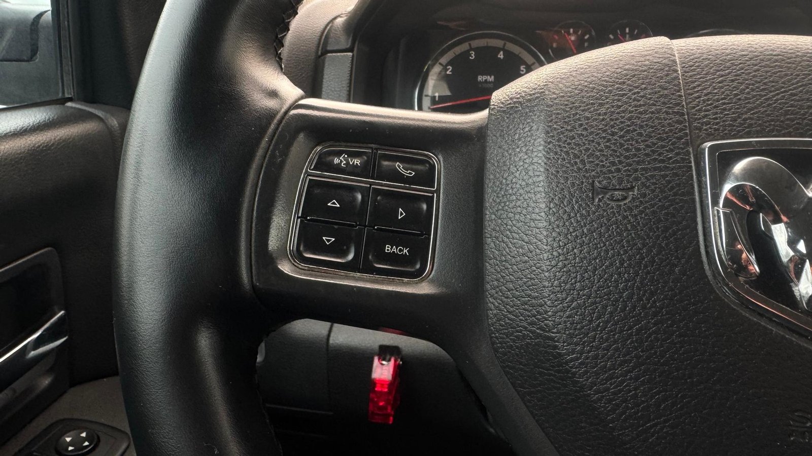 Dodge NEW RAM 5.7 2012 - Imagen 11 de 20