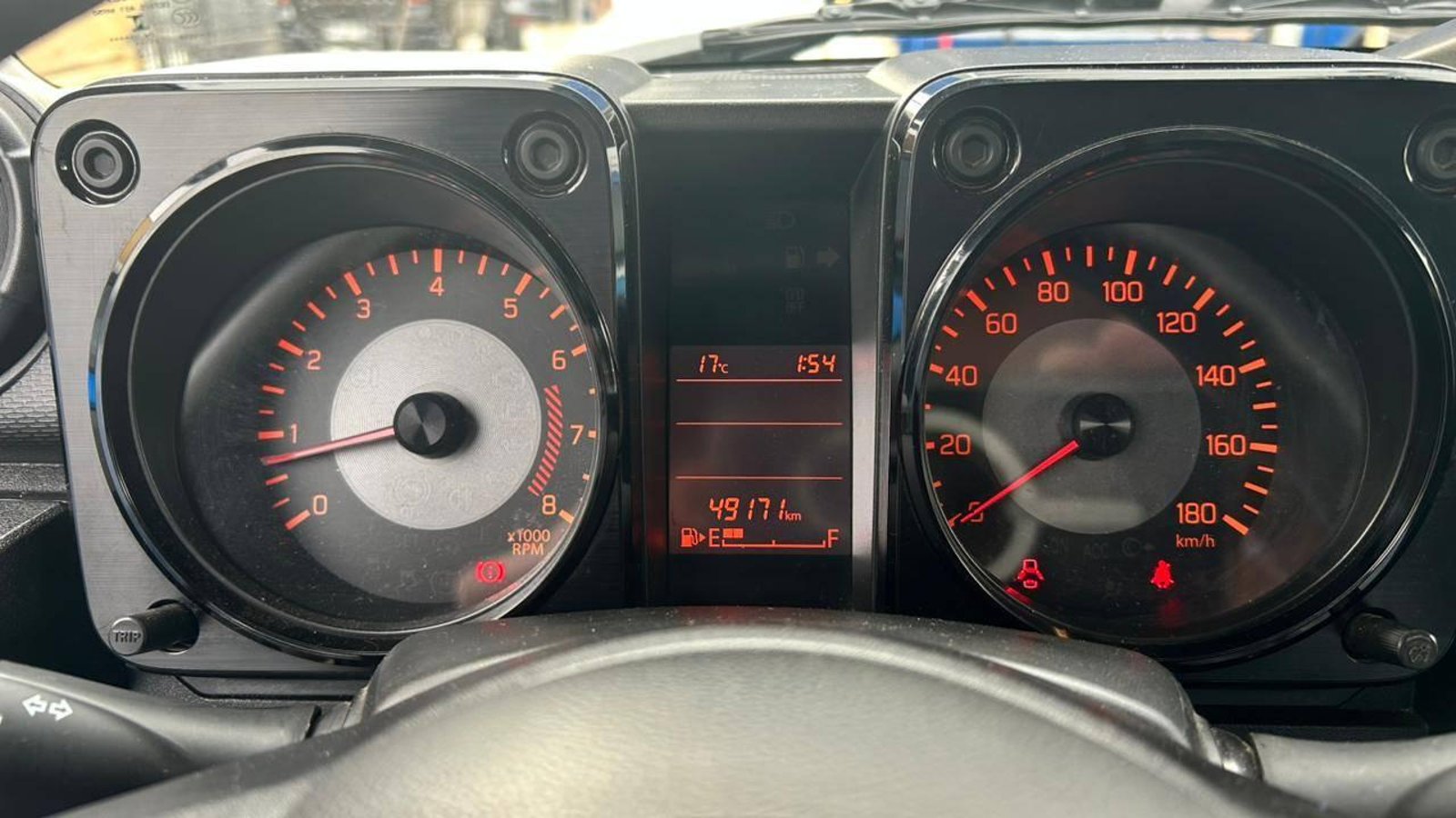 Suzuki Jimny 2023 - Imagen 10 de 20