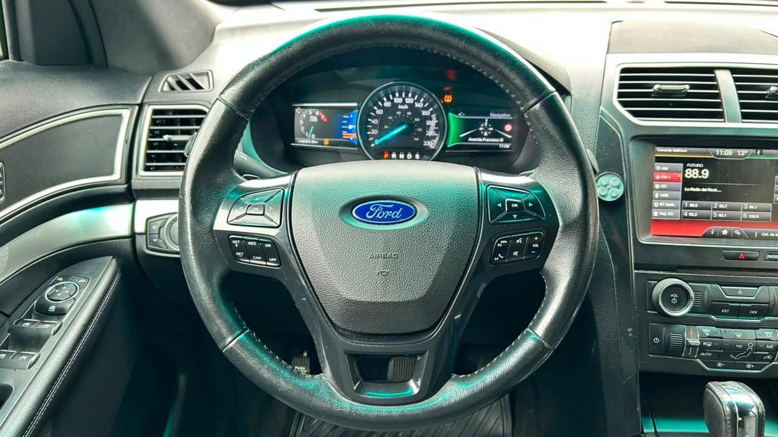 Ford Explorer 2016 - Imagen 9 de 20