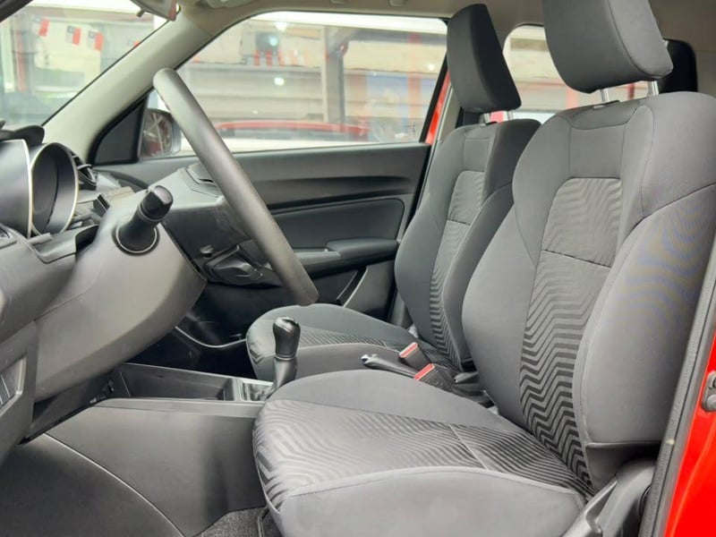 Suzuki SWIFT 2024 - Imagen 6 de 20