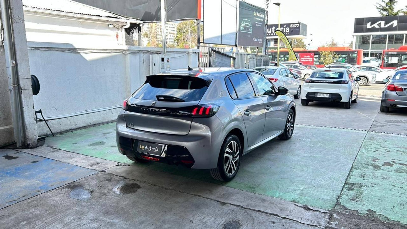 Peugeot 208 2023 - Imagen 3 de 20