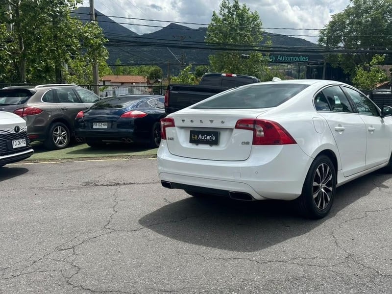 Volvo S60 2019 - Imagen 4 de 20