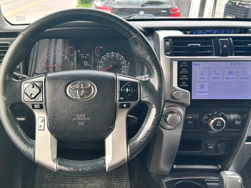 Toyota 4RUNNER 2022 - Imagen 8 de 20