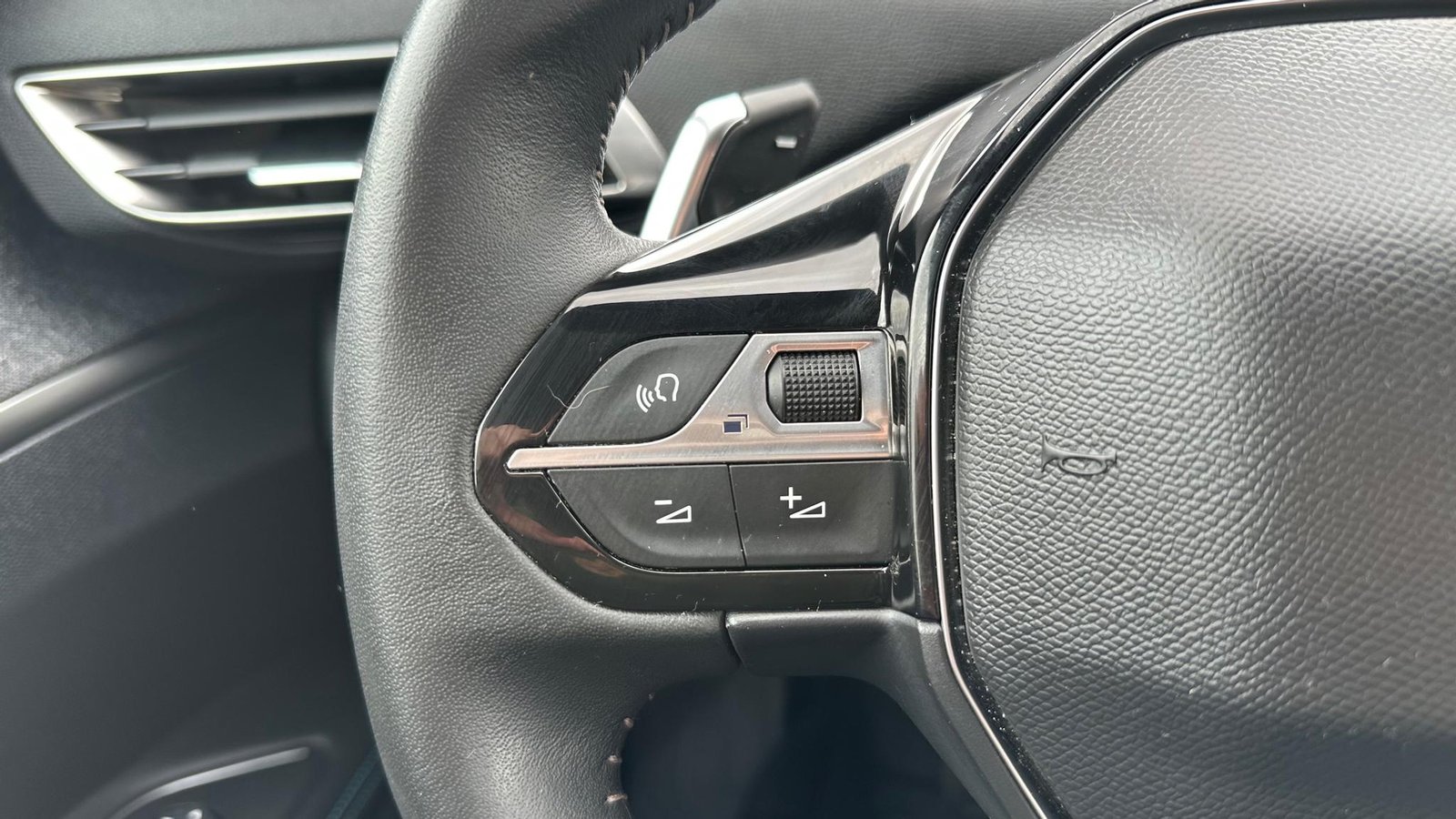 Peugeot 3008 1.5 2025 - Imagen 13 de 20