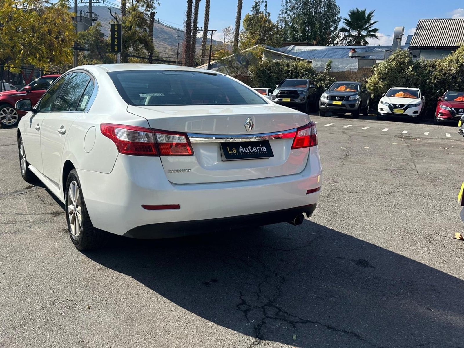 Renault Latitude 2014 - Foto 5 de 20