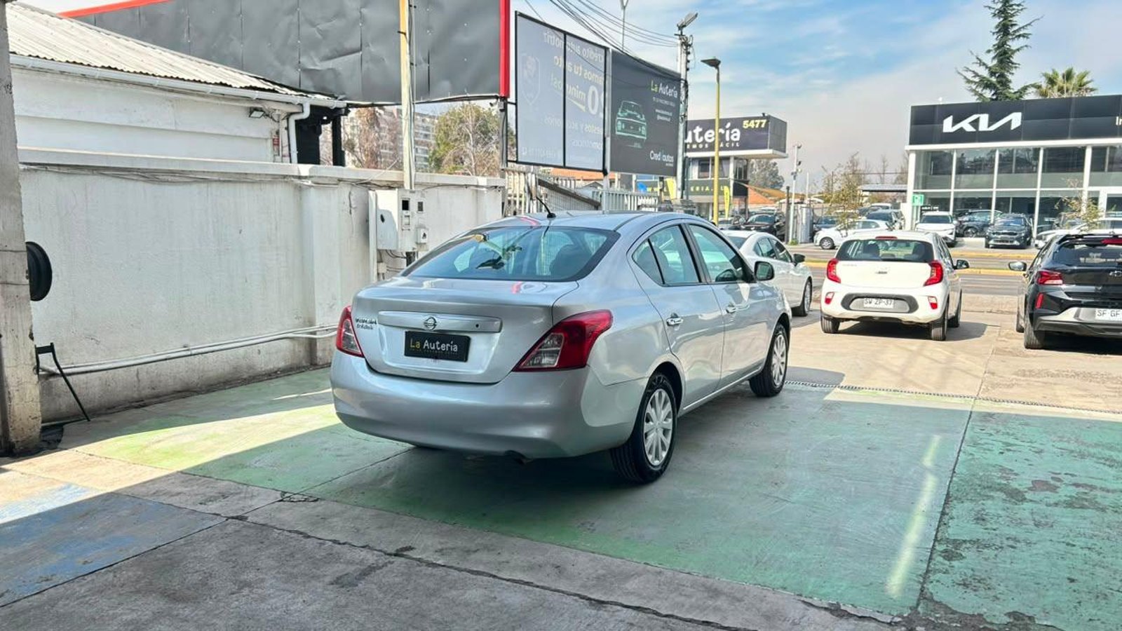 Nissan Versa 2013 - Imagen 3 de 20