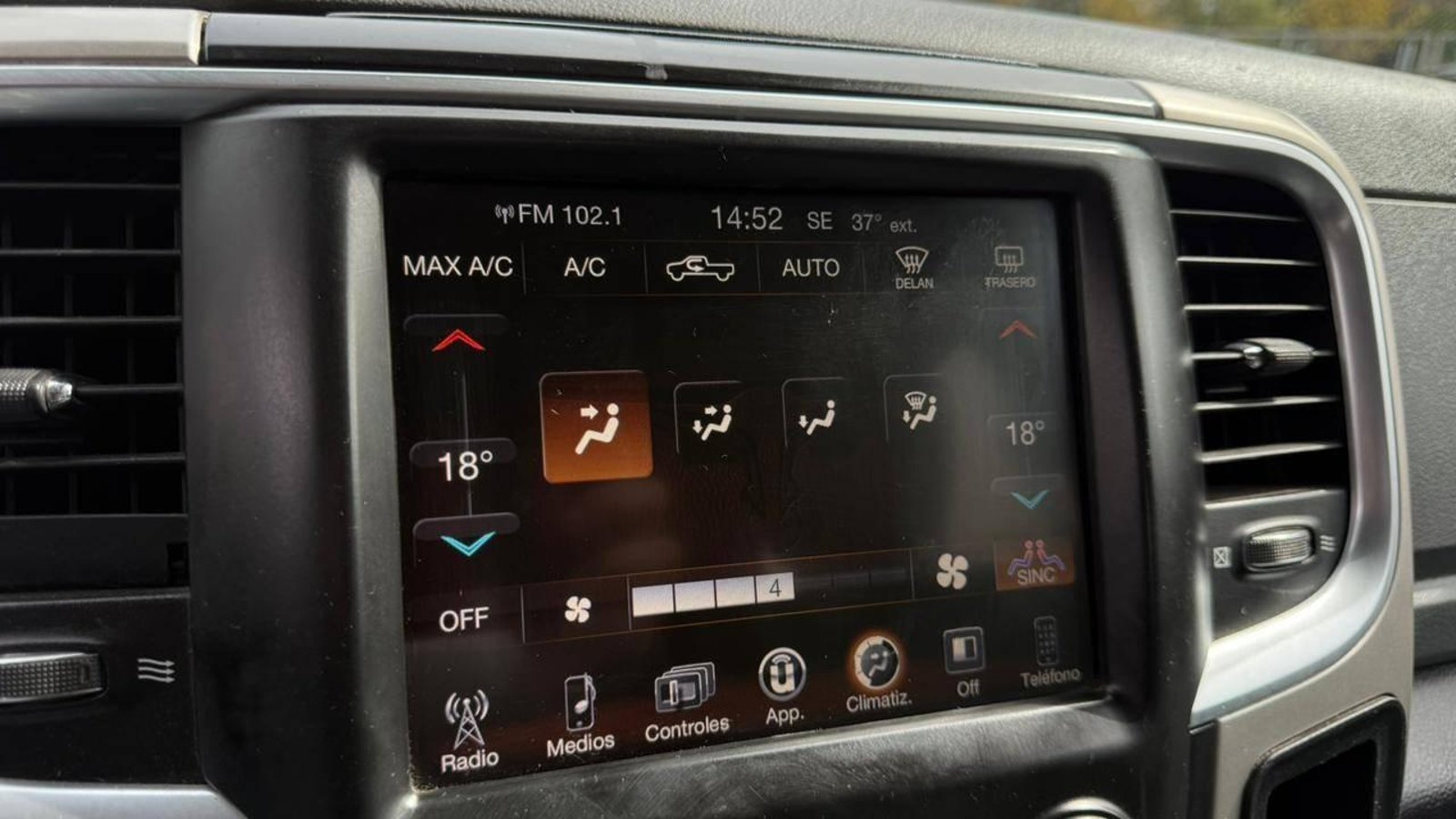 Dodge RAM 1500 2017 - Imagen 10 de 20