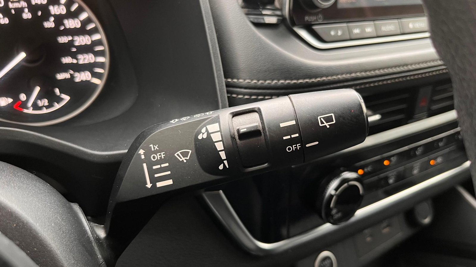 NISSAN X TRAIL 4X2 5P CVT 2.5 2023 - Imagen 11 de 20