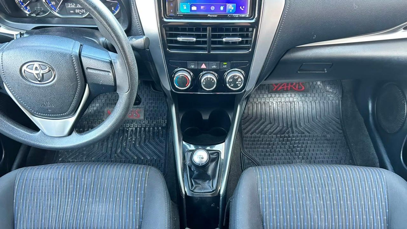 Toyota YARIS 2019 - Imagen 12 de 20