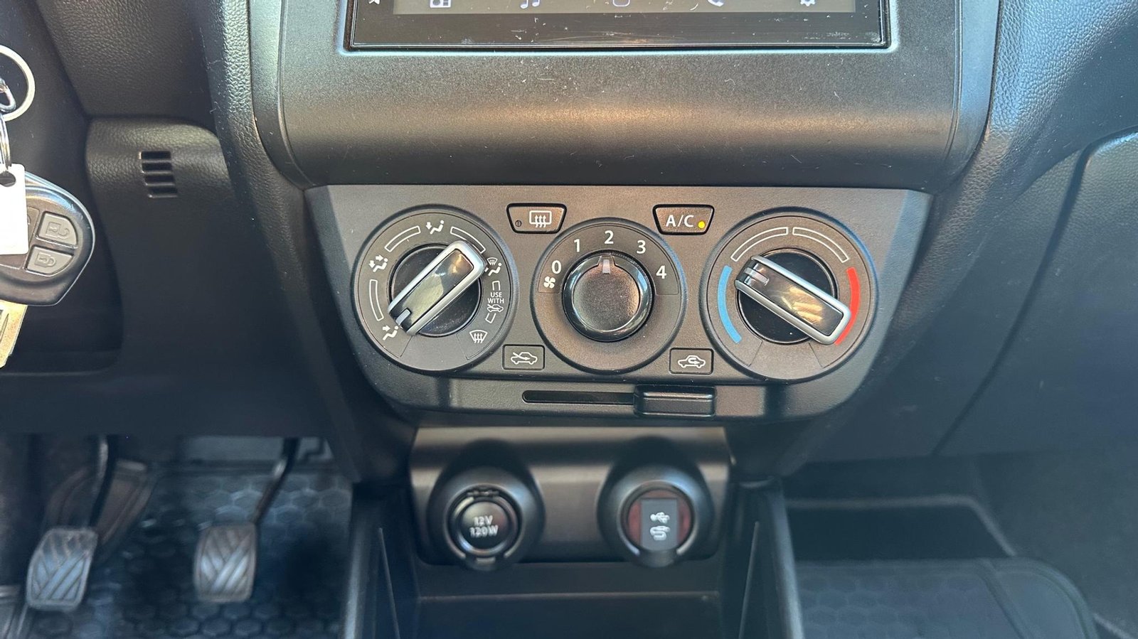 Suzuki SWIFT 2022 - Imagen 8 de 20