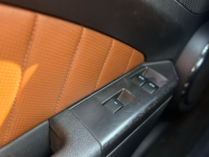 Ford MUSTANG 5.0 AUT 2013 - Imagen 19 de 20