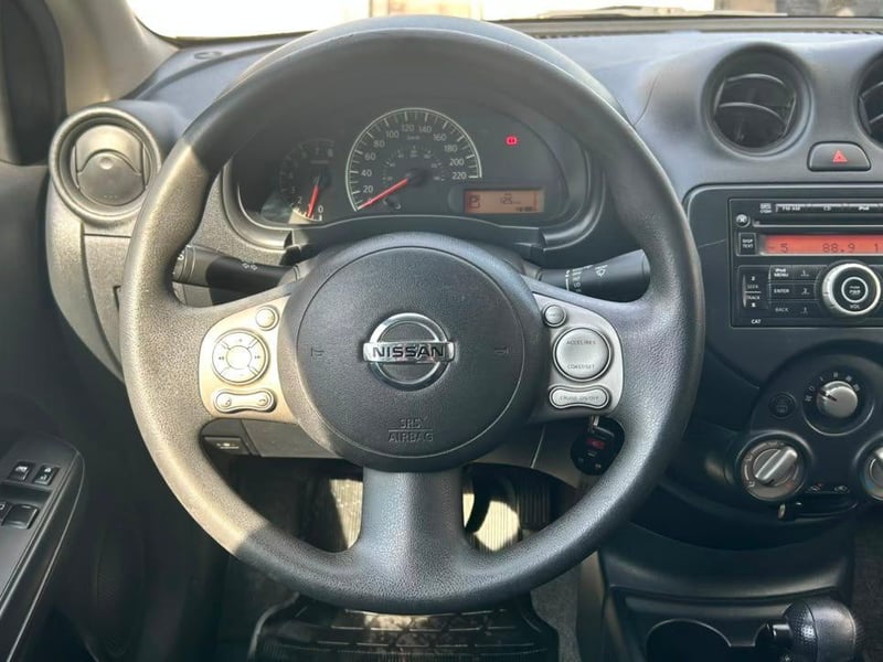 Nissan VERSA SENSE AUT 2013 - Imagen 7 de 20