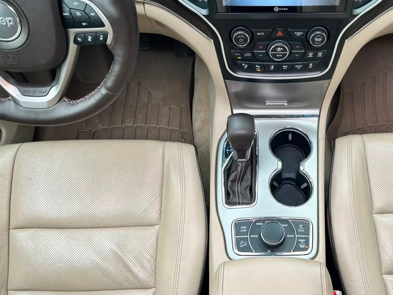 Jeep Grand Cherokee 2018 - Imagen 16 de 20