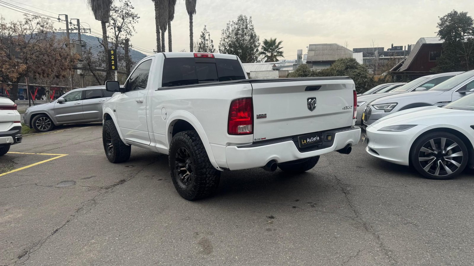 Dodge NEW RAM 5.7 2012 - Imagen 4 de 20