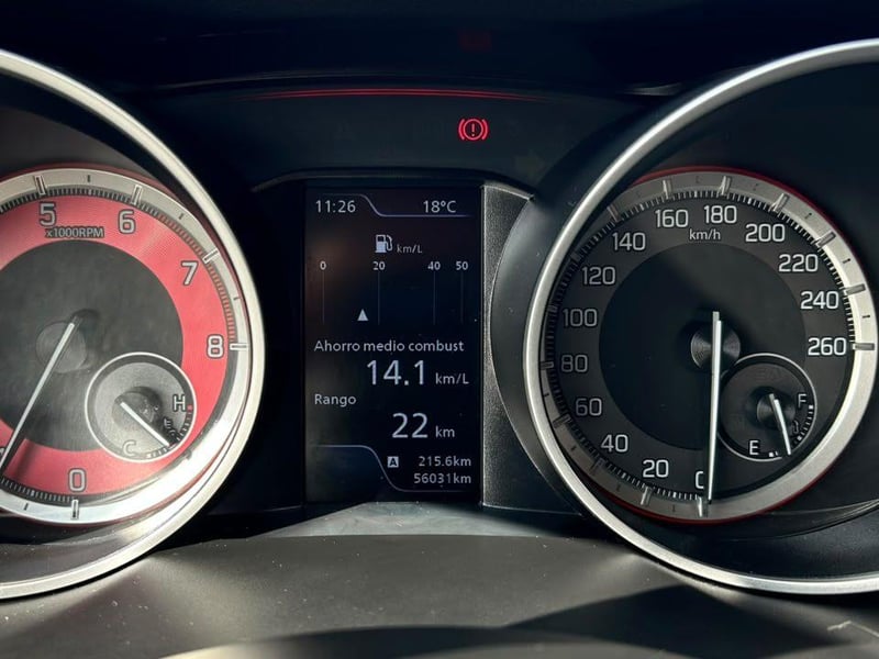 Suzuki SWIFT 2023 - Imagen 10 de 20