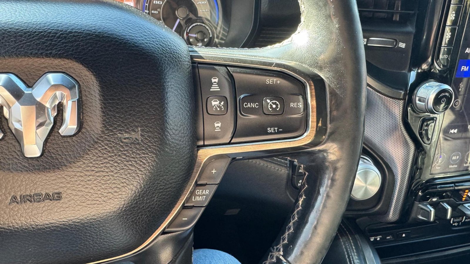 Ram NEW 1500 LTD 2019 - Imagen 11 de 18
