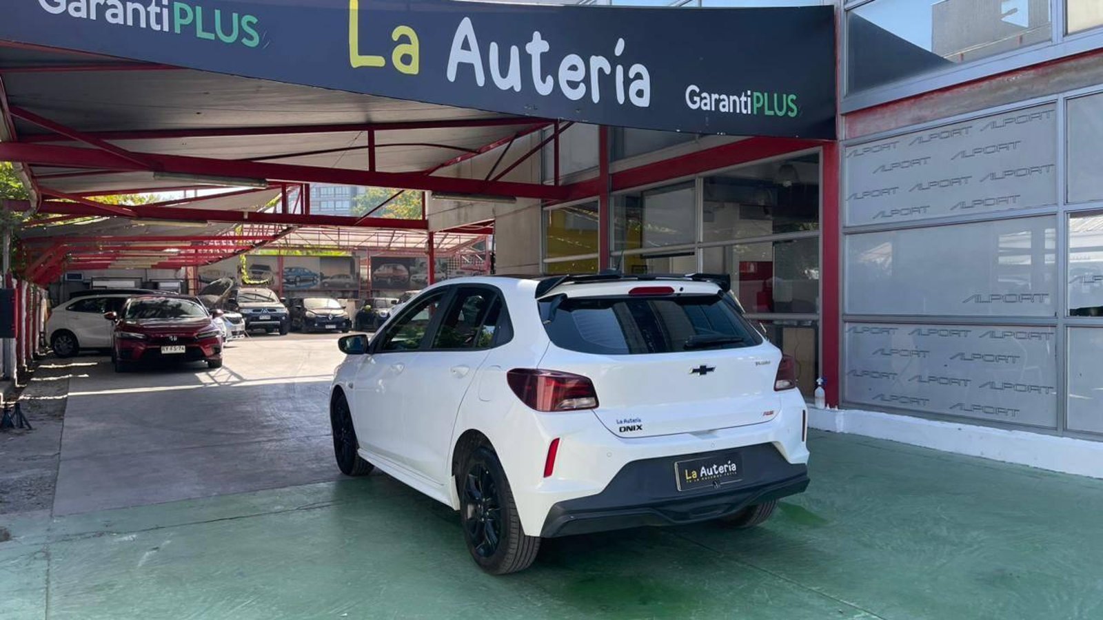 Chevrolet Onix Turbo HB 2022 - Imagen 4 de 15