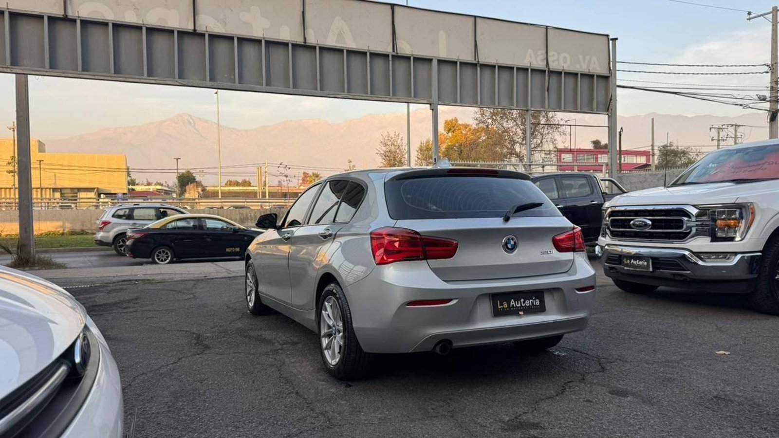 BMW 120i 2017 - Imagen 4 de 20