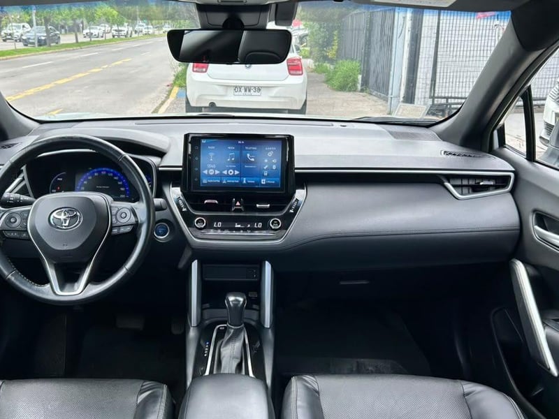 Toyota COROLLA CROSS 2023 - Imagen 12 de 20