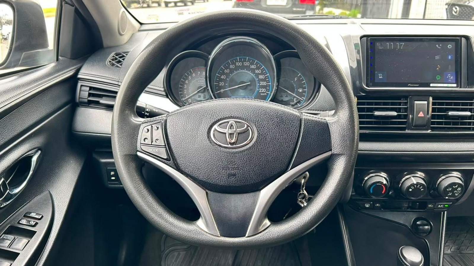 Toyota Yaris 2017 - Imagen 7 de 20
