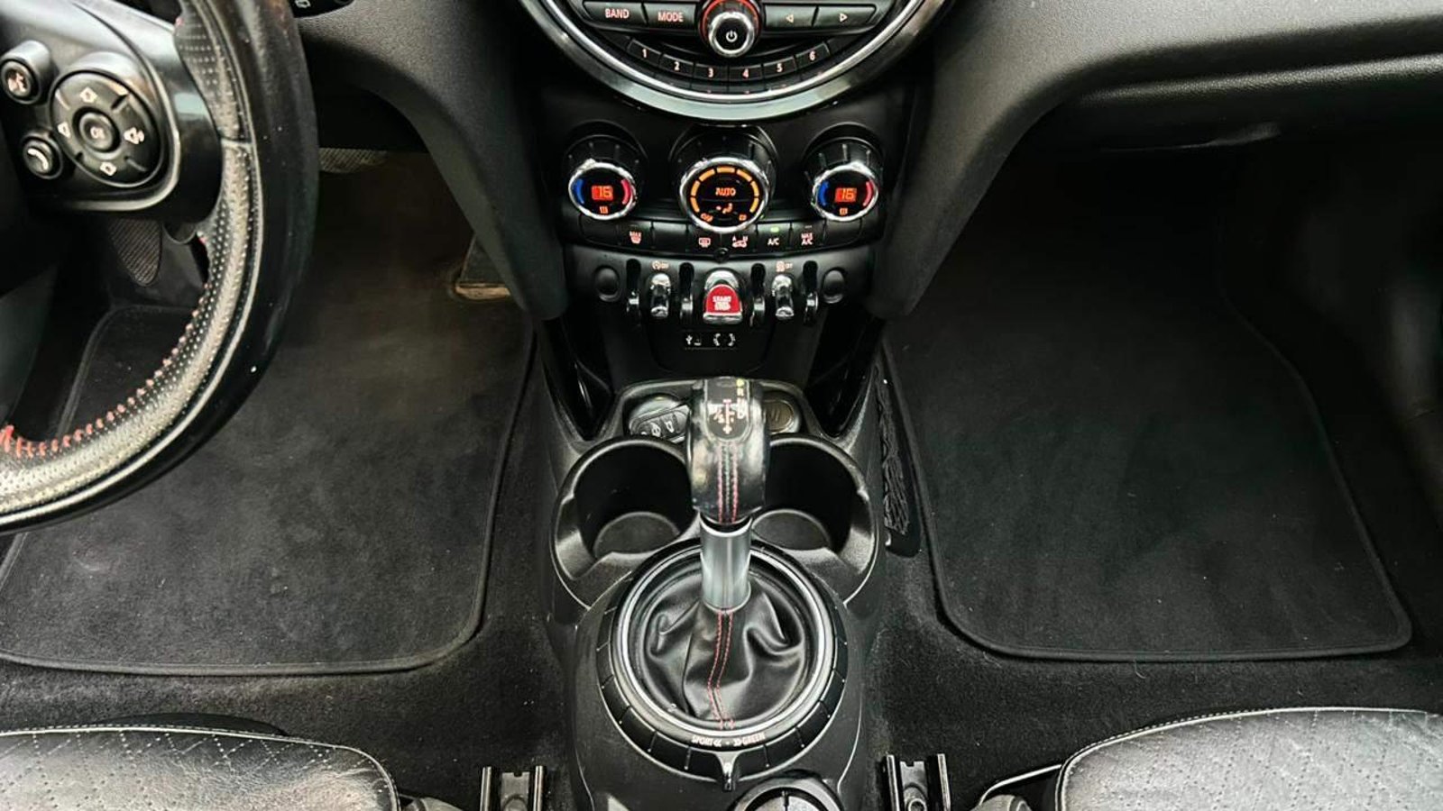 MINI Cooper 2016 - Imagen 18 de 20