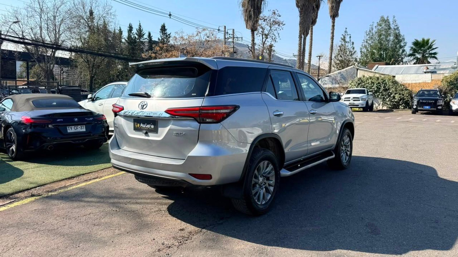 Toyota NEW FORTUNER SRX TDI 4X4 2.8 AUT 2022 - Imagen 4 de 20