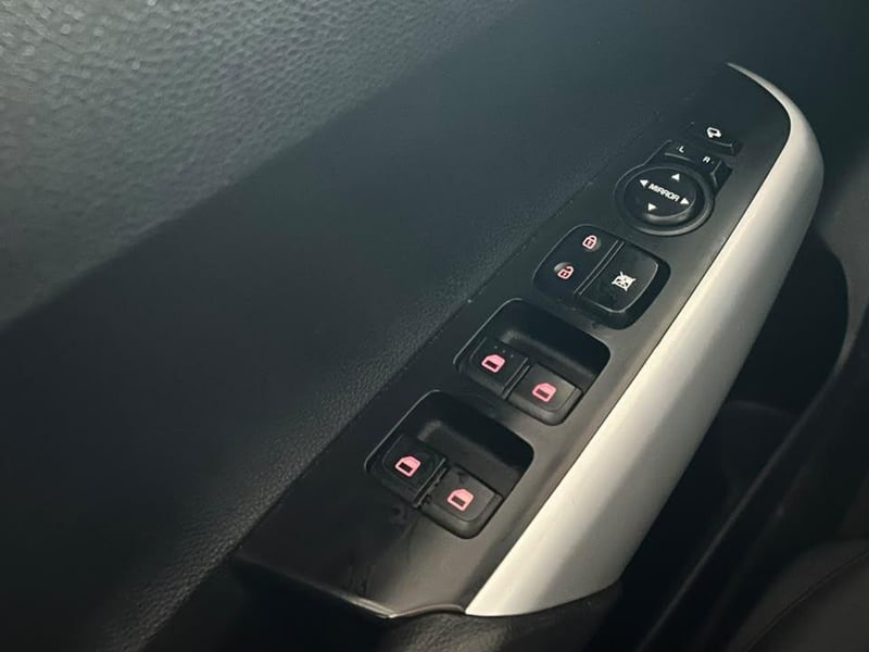 Kia MORNING 2022 - Imagen 16 de 18