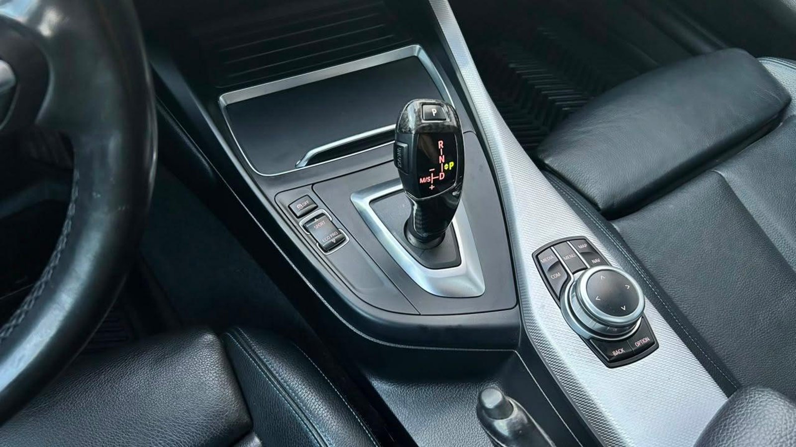BMW 118D 2019 - Imagen 14 de 20