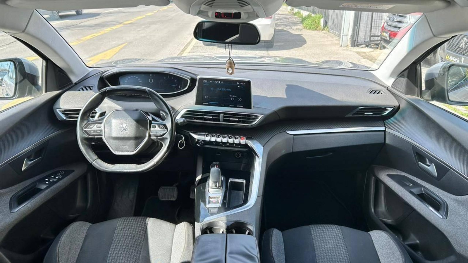 Peugeot 3008 2018 - Imagen 11 de 20