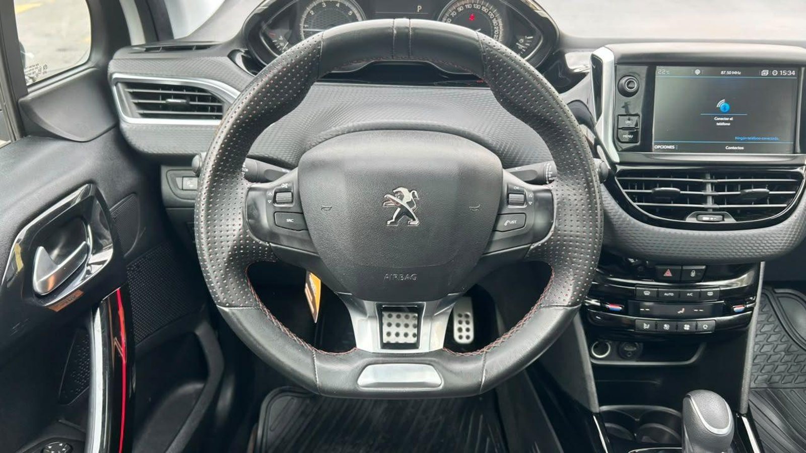 Peugeot 2008 2018 - Imagen 9 de 20