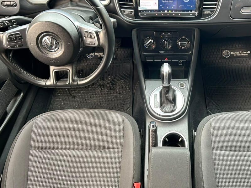 Volkswagen BEETLE 2015 - Imagen 13 de 20