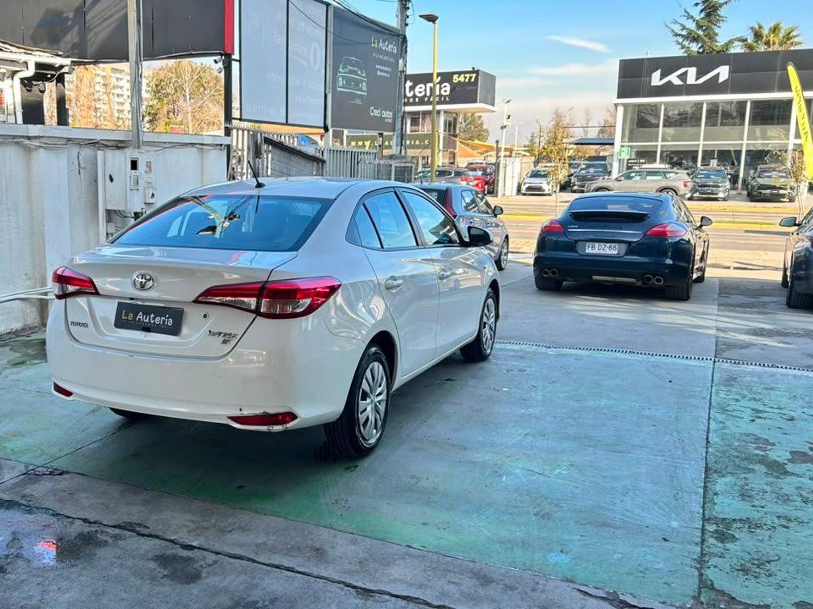 Toyota YARIS 2019 - Foto 3 de 20
