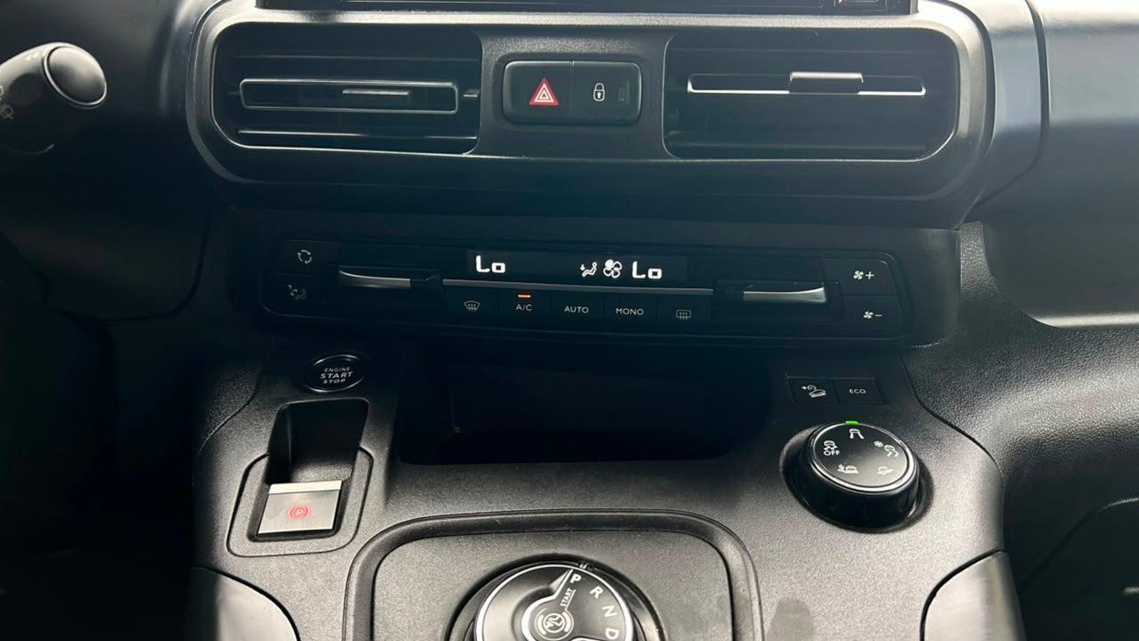 Peugeot Rifter 2022 - Imagen 17 de 20
