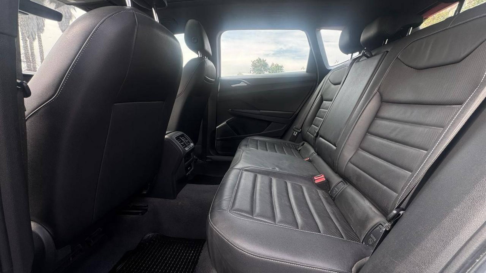 Volkswagen Taos 2022 - Imagen 8 de 19