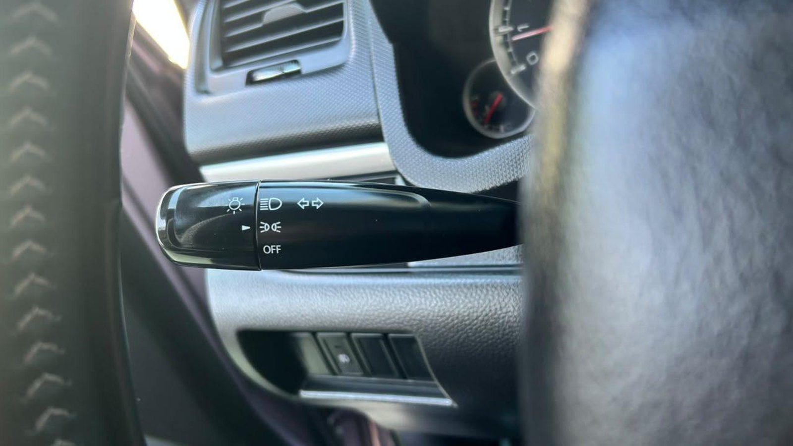Suzuki SWIFT 2017 - Imagen 19 de 20