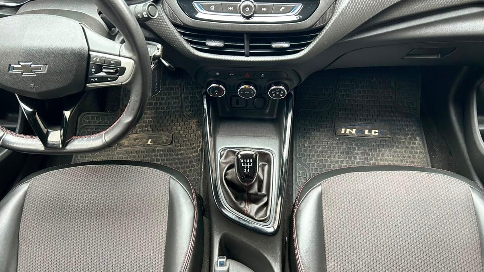 Chevrolet Onix Turbo 2023 - Imagen 14 de 20