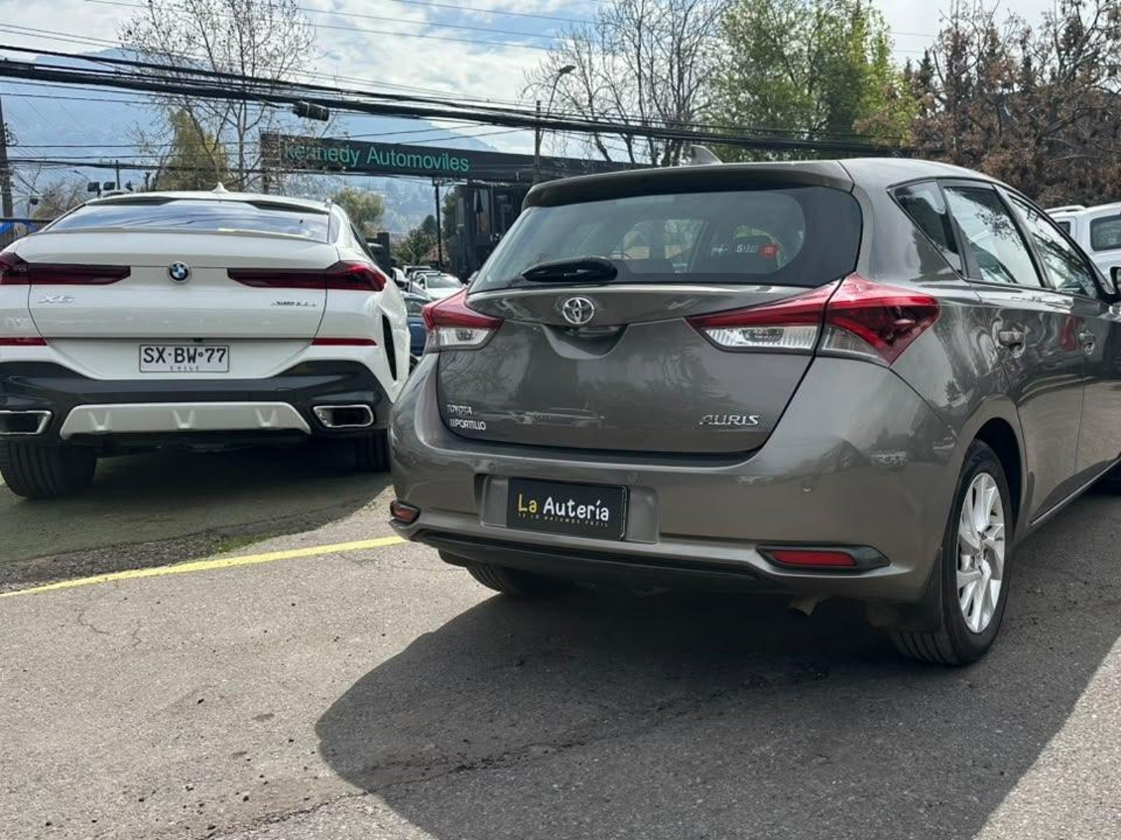 Toyota AURIS HATCH BACK 1.6 AUT 2019 - Foto 4 de 19