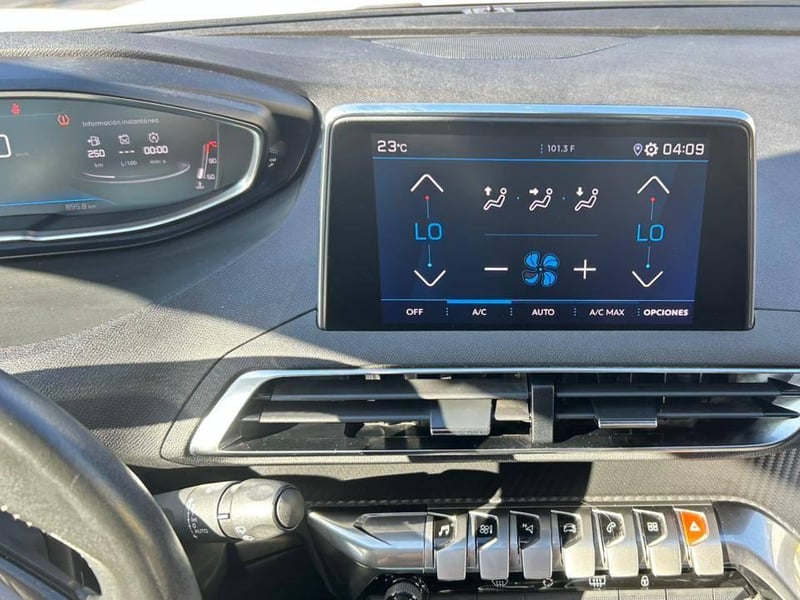 Peugeot 3008 2023 - Imagen 10 de 20