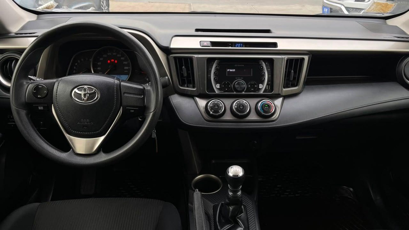 Toyota RAV4 2015 - Imagen 11 de 18
