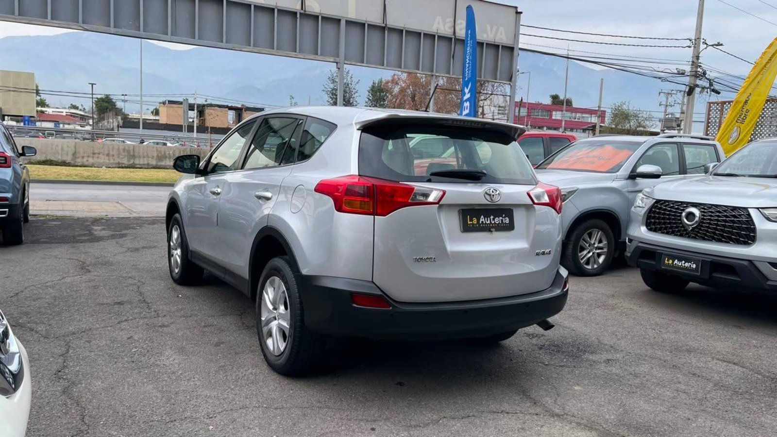 Toyota RAV4 2015 - Foto 3 de 18