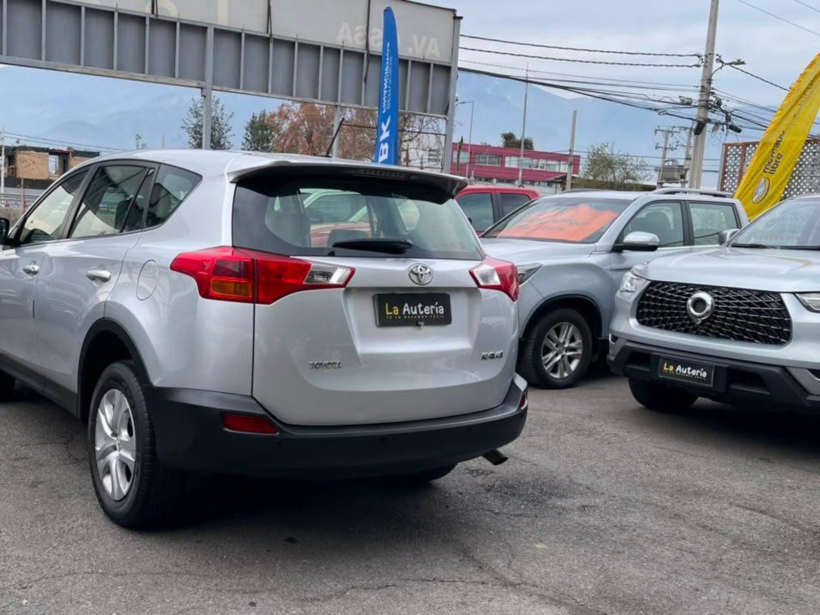 Toyota RAV4 2015 - Foto 3 de 18