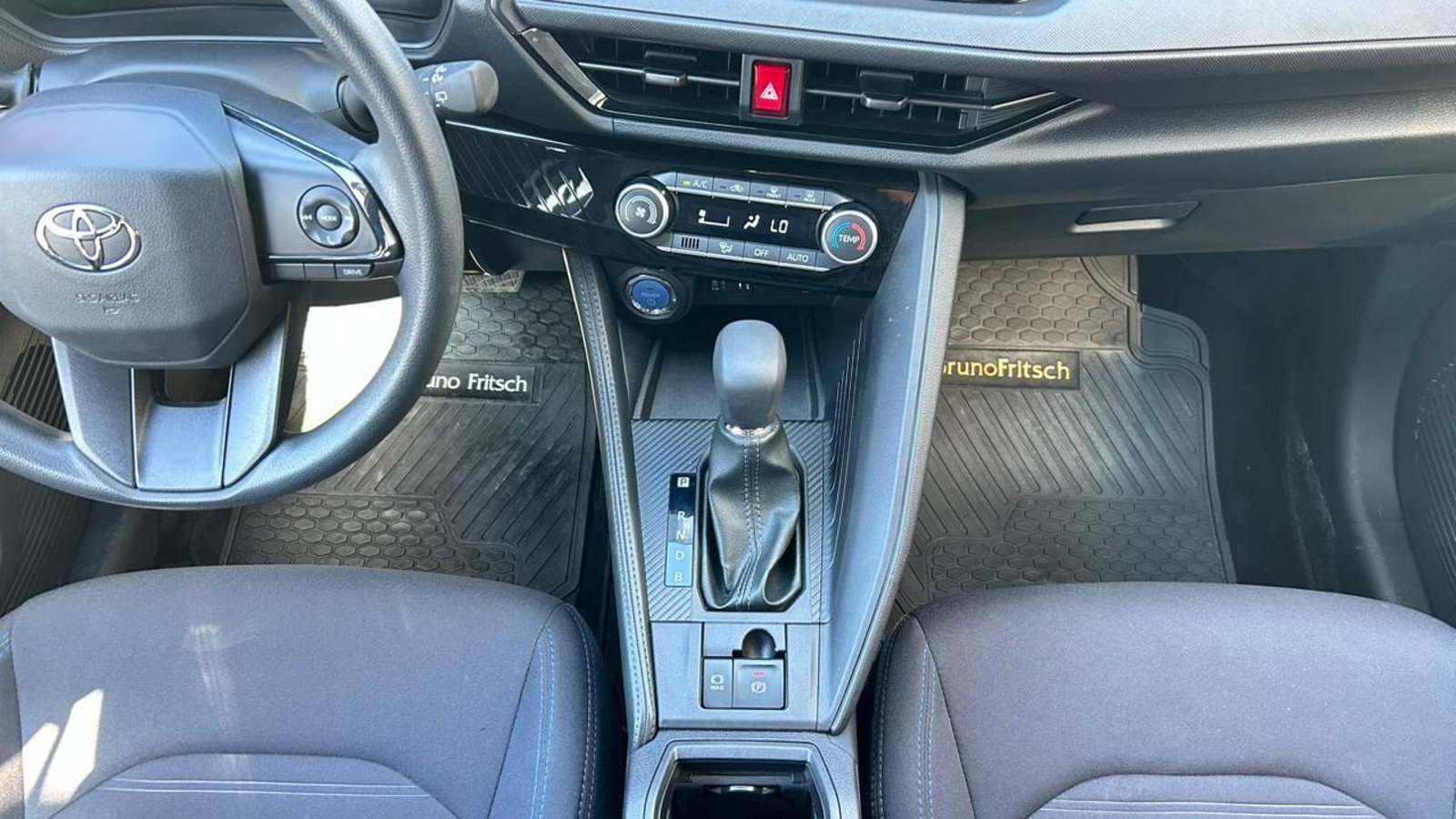 Toyota YARIS CROSS 2026 - Imagen 14 de 20