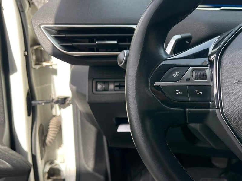 Peugeot 5008 2021 - Imagen 10 de 17